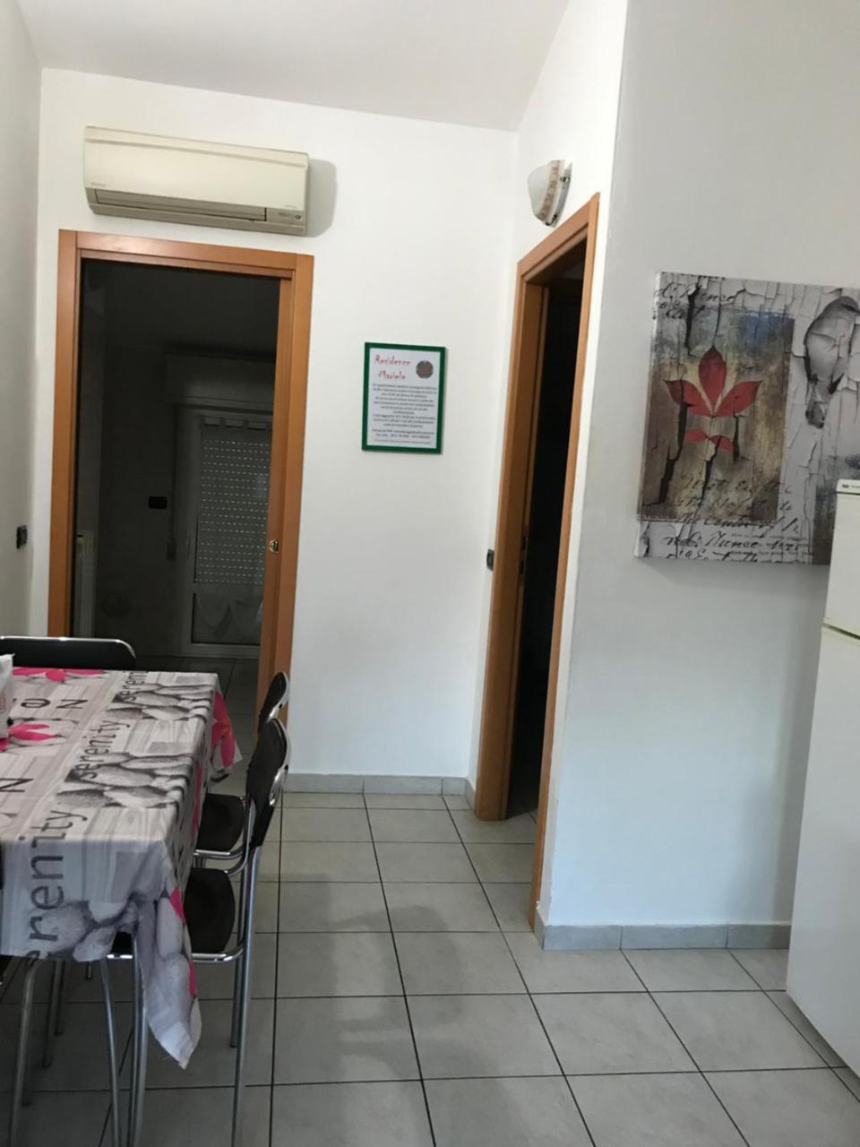 Residence Mariele Tavazzano ภายนอก รูปภาพ