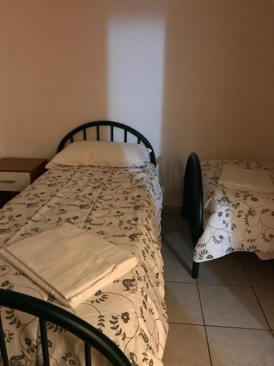 Residence Mariele Tavazzano ภายนอก รูปภาพ